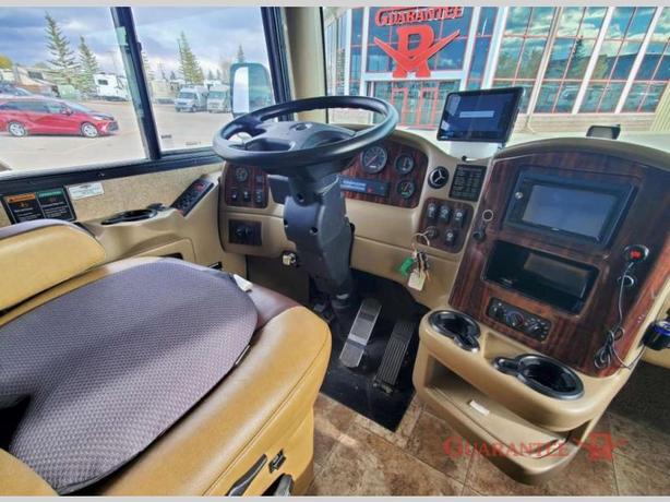 Used 2014 Thor Motor Coach PALAZZO 35.1 image 7