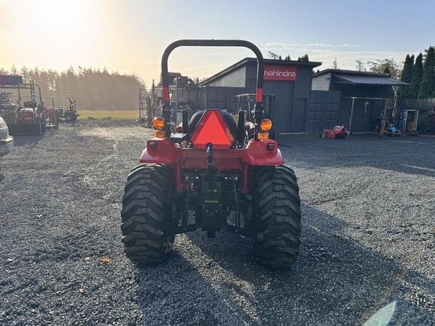 2024 Mahindra 1600 Series 1626 HST image 5