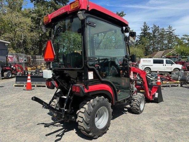 2024 Mahindra 1100 series 1123 HST Cab image 2