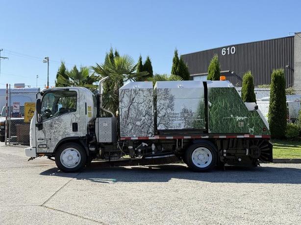 2014 Isuzu NRR Sweeper Truck with Sprayer and Dump Box image 6