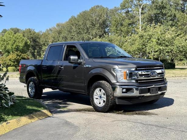 2018 Ford F-150 XLT Crew Cab 5.5-ft 4x4 image 1