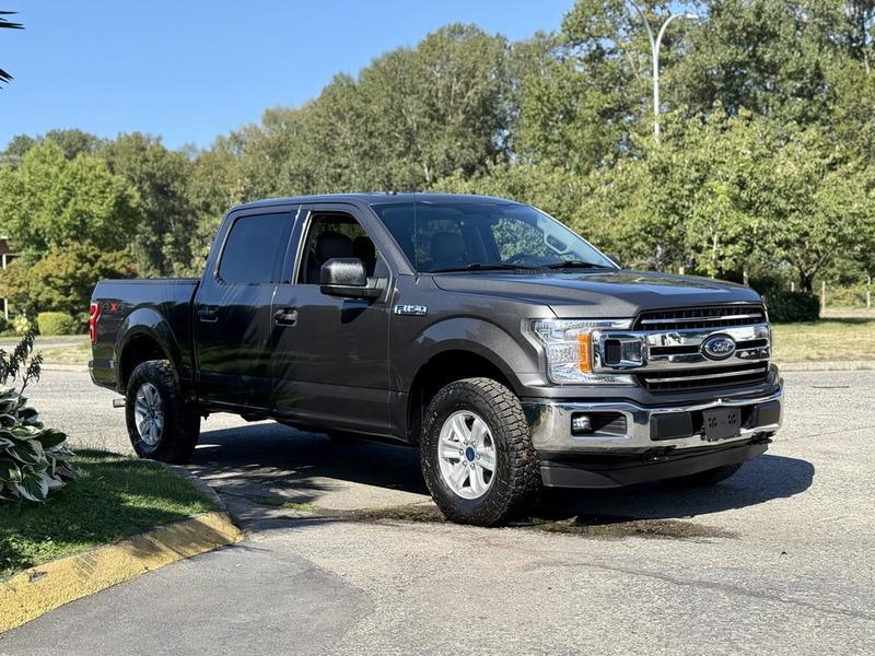 2018 Ford F-150 XLT Crew Cab 5.5-ft 4x4 display photo