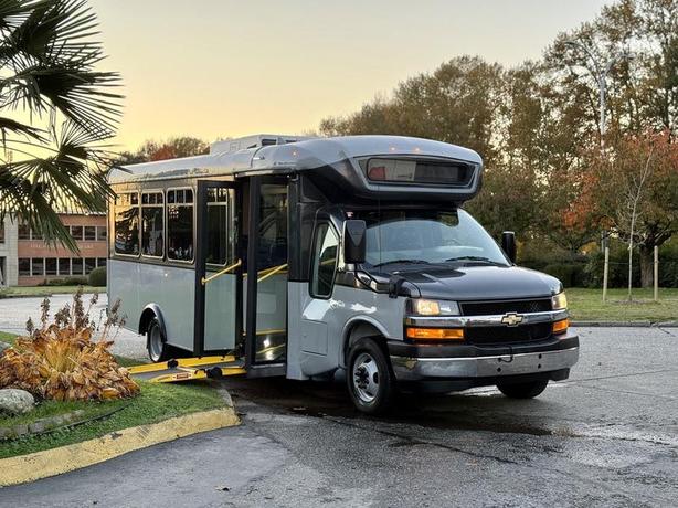 2019 Chevrolet Express 4500 22-Passenger Wheelchair Accessible Bus image 1