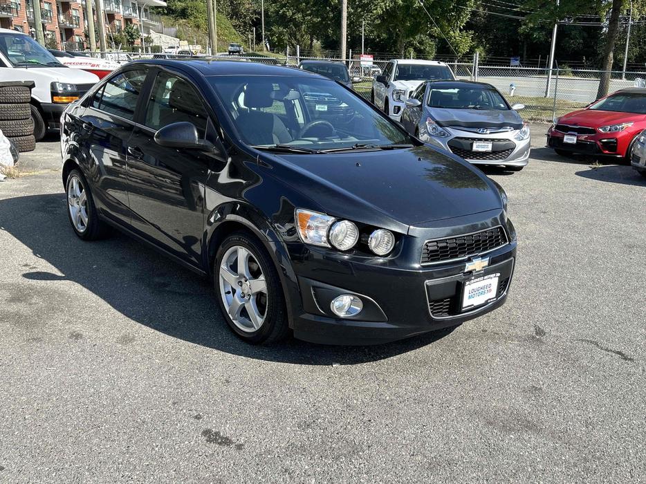 2015 Chevrolet Sonic display photo