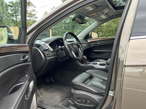 2014 Cadillac SRX image 8