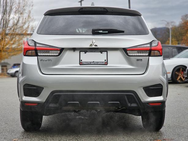 2023 Mitsubishi RVR SE AWC - No Accidents, One Owner, Heated Seats image 6