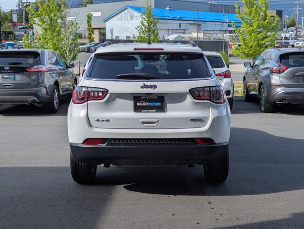 2024 Jeep Compass North - No Accidents, 4x4, Heated Seats image 7