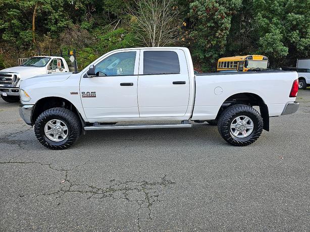 2014 Ram  2500 Tradesman image 7