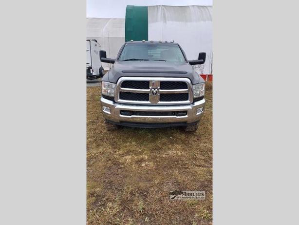 Used 2017 DODGE image 2