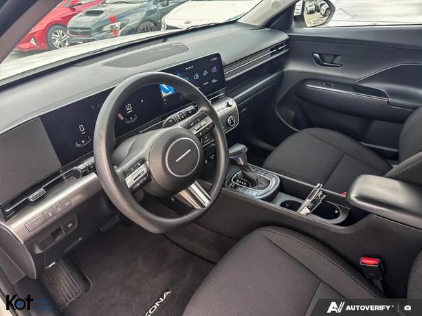 2024 Hyundai Kona Essential LANE KEEP ASSIST! DRIVER ATTENTION WARNING! APPLE CA image 6