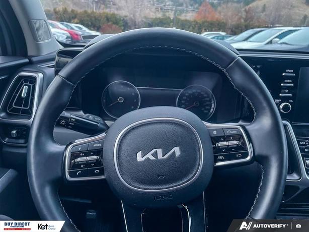 2023 Kia Sorento LX AUTO, KEYLESS ENTRY, BACK UP CAMERA, BLUETOOTH, AWD, WHEEL C image 7