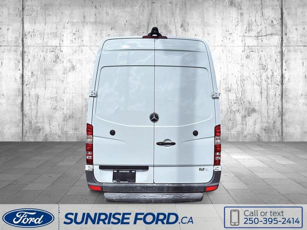2016 Mercedes-Benz Sprinter EXT - SMOOTH 5-SPEED AUTOMATIC TRANSMISSION - BUILT  image 6