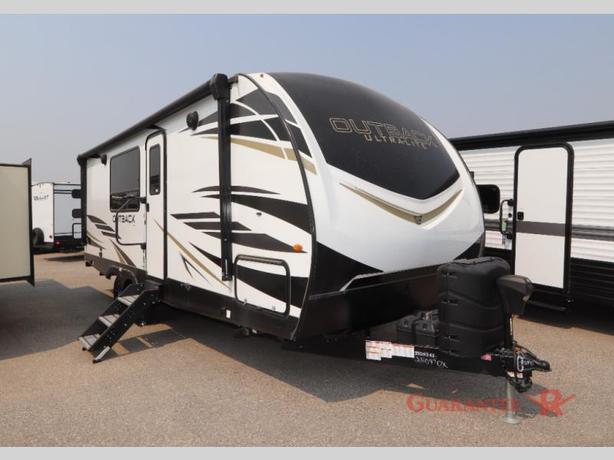 Used 2023 Keystone RV Outback Ultra Lite 221UMD image 1
