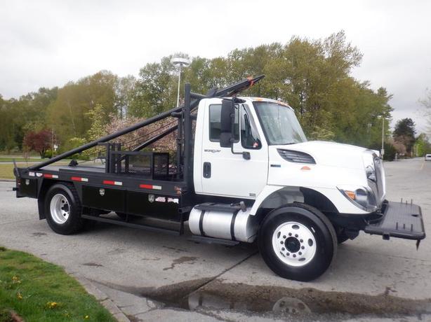 2013 International 7300 Flat Deck 3 Seater Air Brakes Diesel image 5