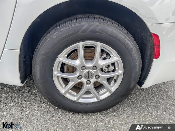 2023 Chrysler Grand Caravan SXT image 6