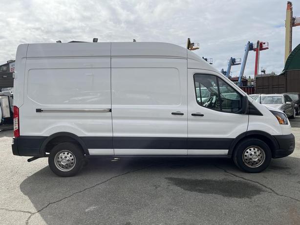 2023 Ford Transit 250 High Roof Cargo Van – 148-Inch Wheelbase AWD image 6