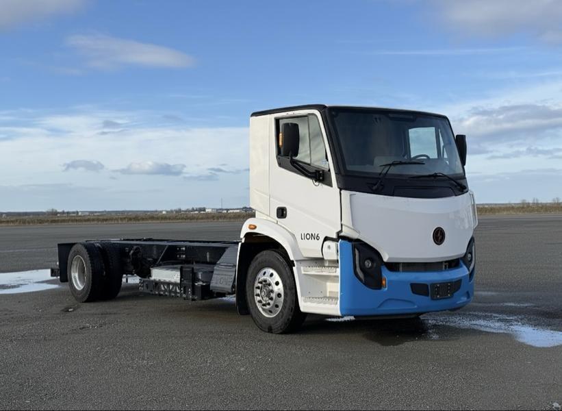 2022 Lion Lion6 Electric Cab and Chassis – 26,000 LB GVWR with BMW Batteries display photo