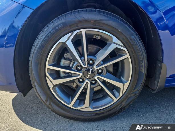 2022 Kia Forte EX | Heated Seats | Backup Camera | Low Km's! image 6