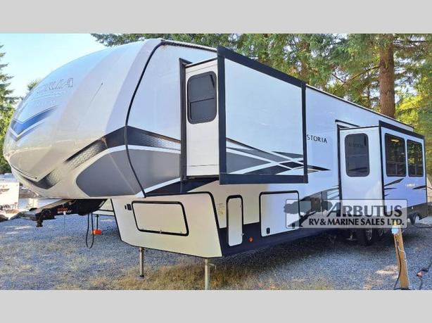 Used 2022 Dutchmen RV Astoria 3603LFP image 2