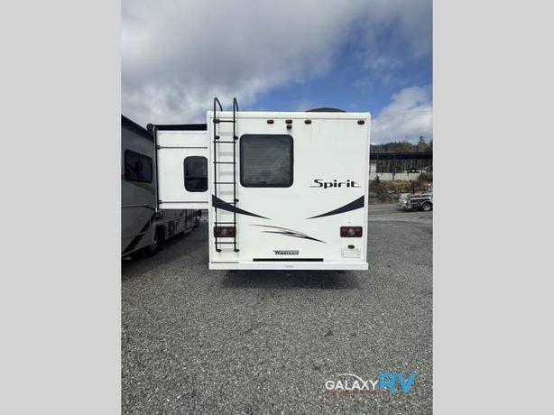 Used 2018 Winnebago Spirit 22M image 4