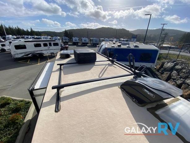 Used 2023 Forest River RV No Boundaries NB16.6 image 6