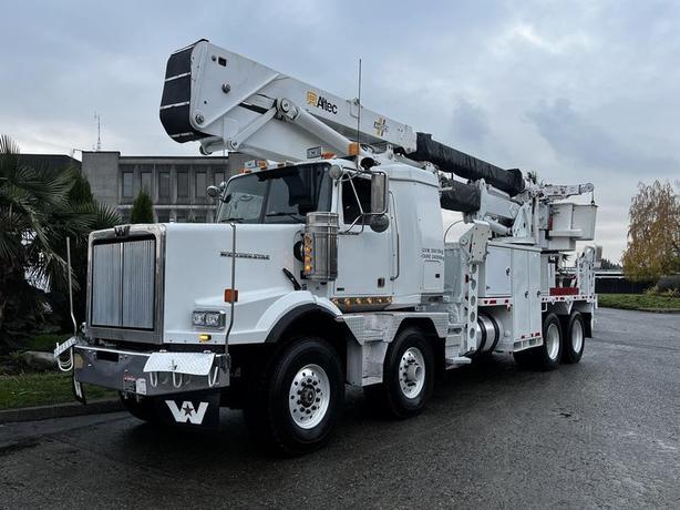 2011 Western Star Trucks 4900 Twin Steer DD15 Altec AH85A Bucket Truck with Air  image 5
