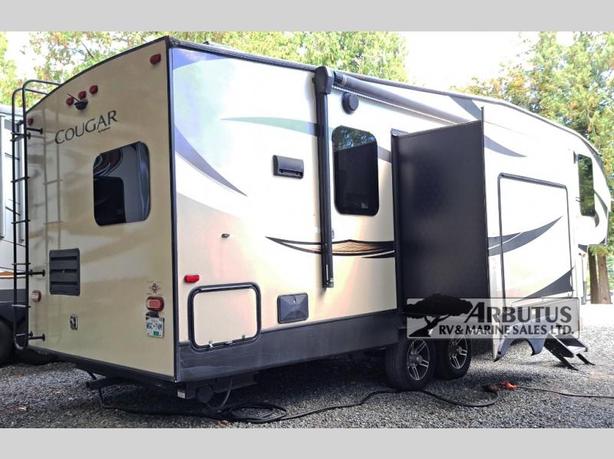 Used 2019 Keystone RV Cougar Half-Ton Series 29RKSWE image 4