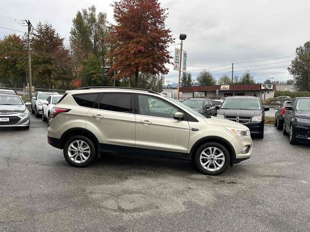 2018 Ford Escape image 5