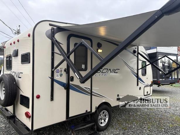 Used 2017 Venture RV Sonic Lite 167VMS image 2