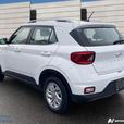 2023 Hyundai Venue Preferred BLUETOOTH APPLE CARPLAY! HEATED SEATS! thumbnail image 4