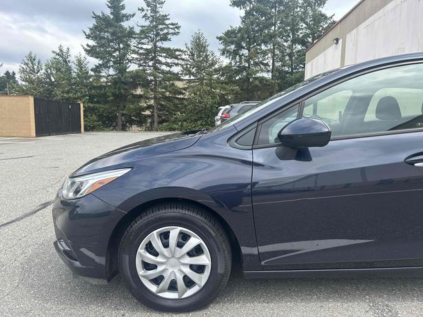 2016 Chevrolet Cruze image 6