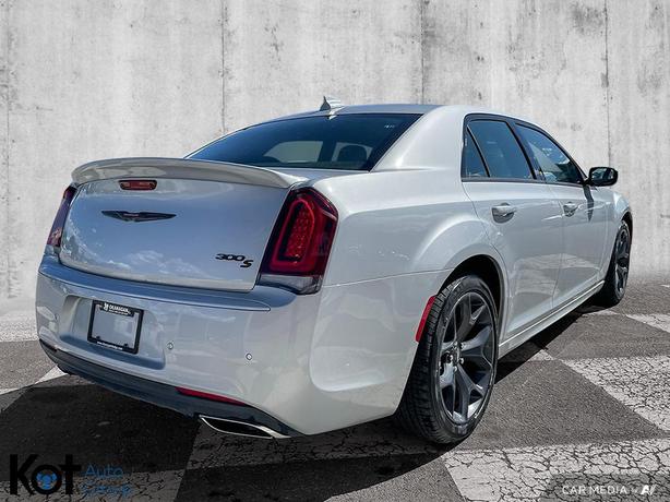 2023 Chrysler 300 S | DEMO CLEAROUT | SAVE OVER $24,000 | Remote Start | Alpine  image 5