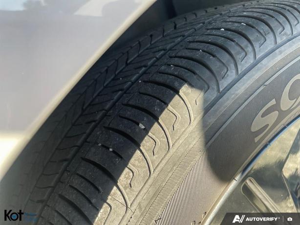 2022 Hyundai Elantra Hybrid Preferred image 7