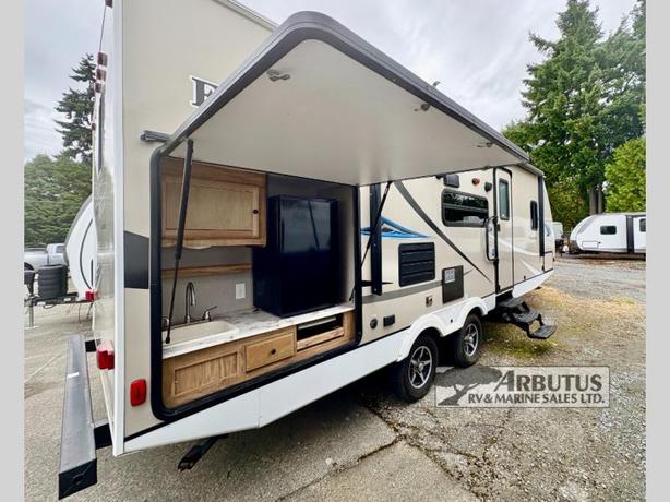 Used 2019 Coachmen RV COACHMEN FREEDOM EXPRESS 248 RBS image 4