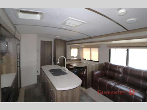 Used 2017 Keystone RV Premier Ultra Lite 26RBPR image 8