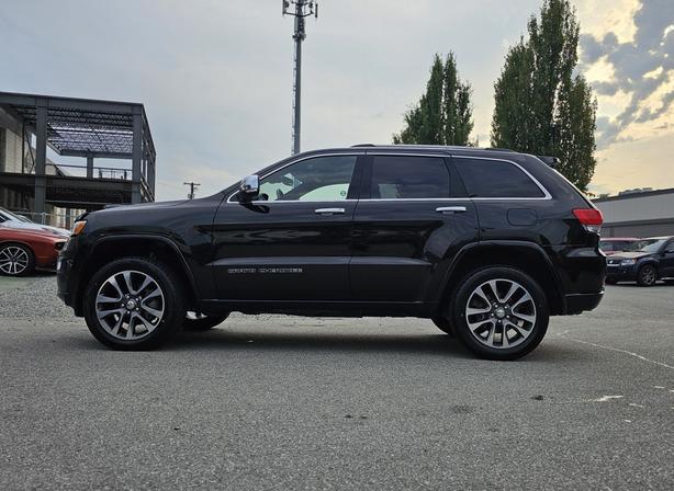 2018 Jeep Grand Cherokee Overland - Leather, Ventilated Seats, Sunroof image 8