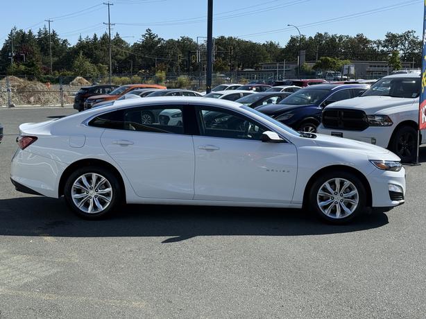 2020 Chevrolet Malibu LT -17" Aluminum Wheels & Power Driver Seat image 5