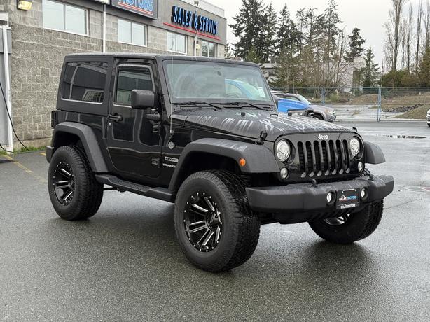 2017 Jeep Wrangler SPORT 4WD- No Accidents, Low Kilometers & BC local image 4
