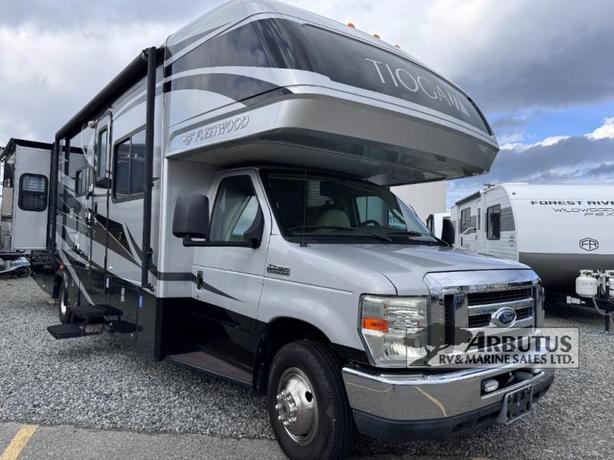 Used 2008 Fleetwood RV Tioga 31M image 1