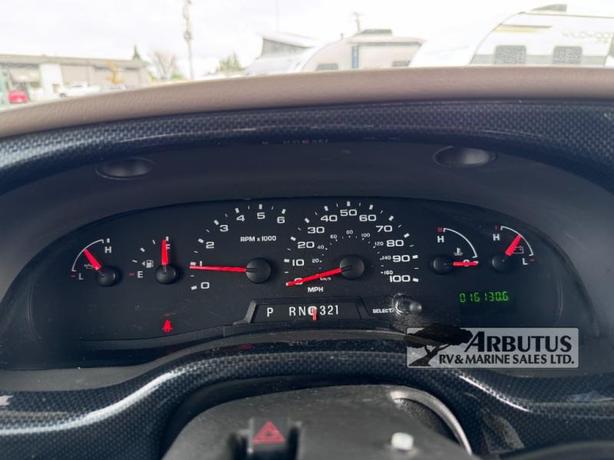 Used 2008 Fleetwood RV Tioga 31M image 7