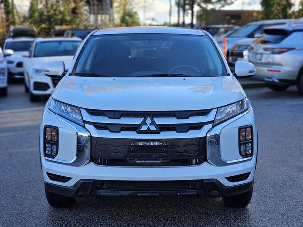 2023 Mitsubishi RVR SE - Apple Carplay, Android Auto, Heated Seats image 2