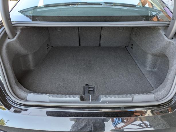 2023 Audi A3 Komfort - Sunroof, Heated Seats, AWD image 8