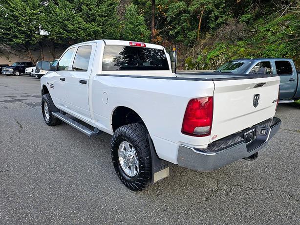2014 Ram  2500 Tradesman image 4