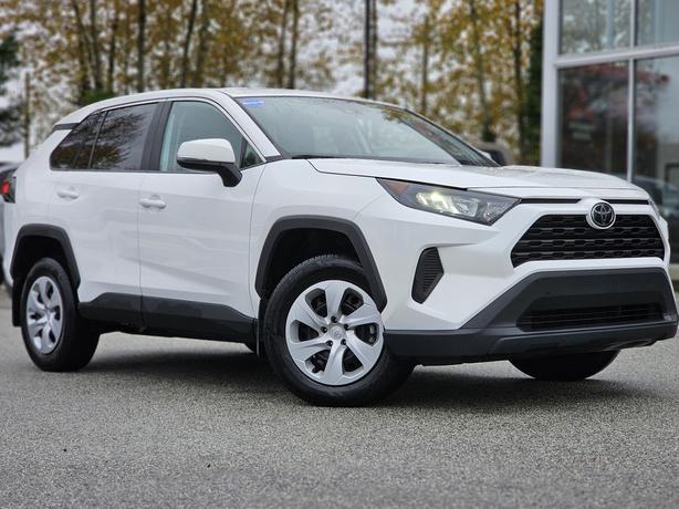 2024 Toyota RAV4 LE - No Accidents, Lane Departure Warning image 3