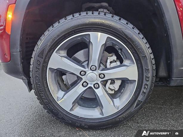 2023 Jeep Grand Cherokee 4xe 4x4 | One Owner | No Reported Accidents! image 6