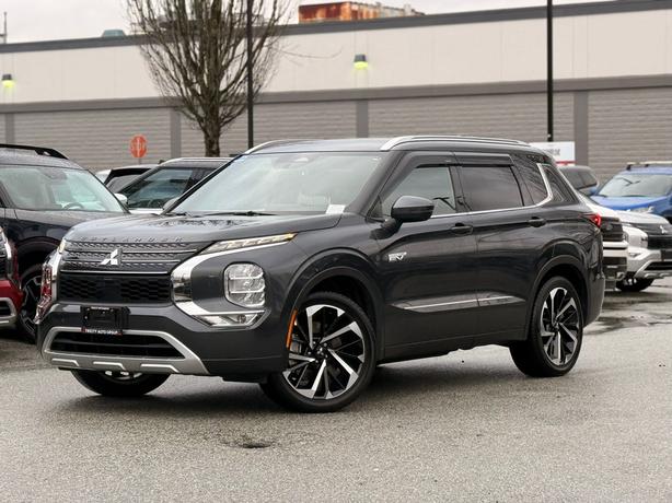 2024 Mitsubishi Outlander PHEV GT Premium - One Owner, No Accidents, Sunroof image 2