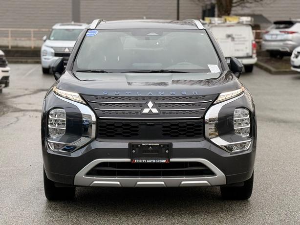 2024 Mitsubishi Outlander PHEV GT Premium - One Owner, No Accidents, Sunroof image 3