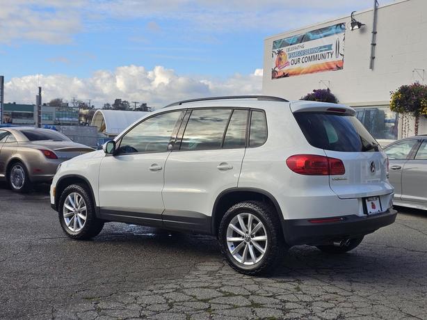 2017 Volkswagen Tiguan 4MOTION 4dr Wolfsburg Edition image 3
