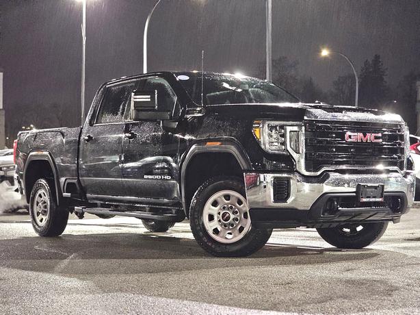 2020 GMC SIERRA 2500HD - Leather, Parking Sensors, BlueTooth, Local BC image 3
