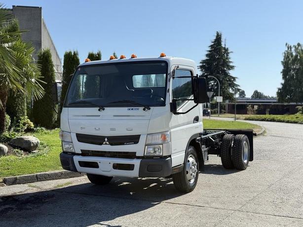 2015 Mitsubishi Fuso FE Cab And Chassis  3 seater Diesel image 4